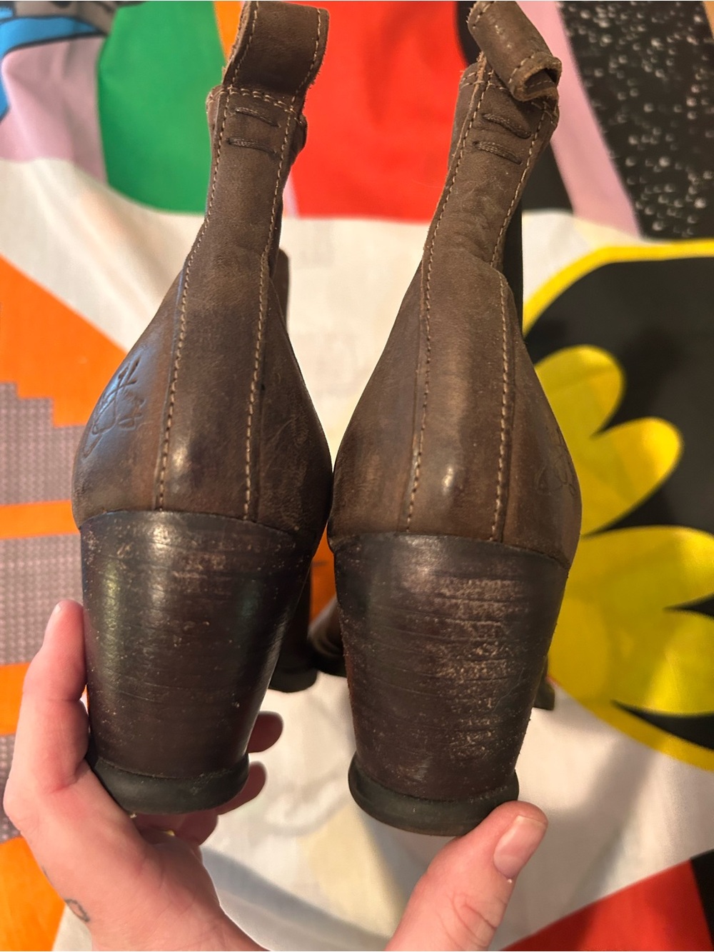 John Fluevog Odlum Brogue Brown Leather Chelsea Ankle Boots - Picture 4 of 9